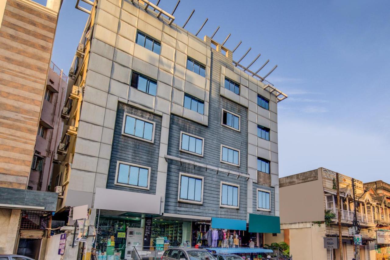 حيدر أباد Oyo 18431 Hotel Celestee Grand المظهر الخارجي الصورة